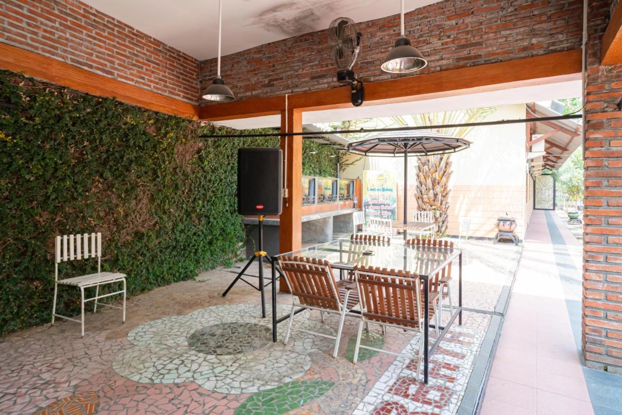 Reddoorz @ Panglima Sudirman Madiun Ξενοδοχείο Εξωτερικό φωτογραφία