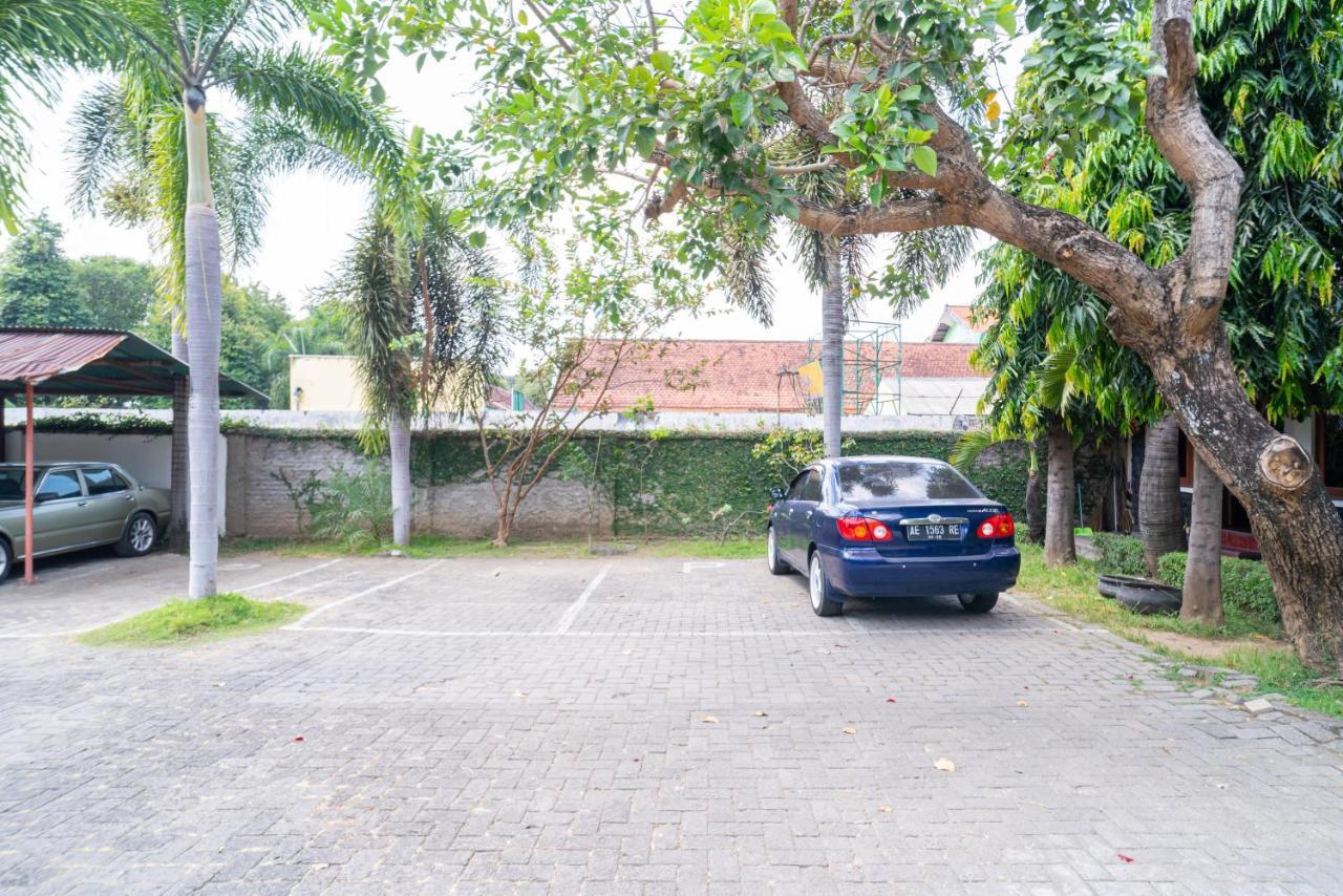 Reddoorz @ Panglima Sudirman Madiun Ξενοδοχείο Εξωτερικό φωτογραφία